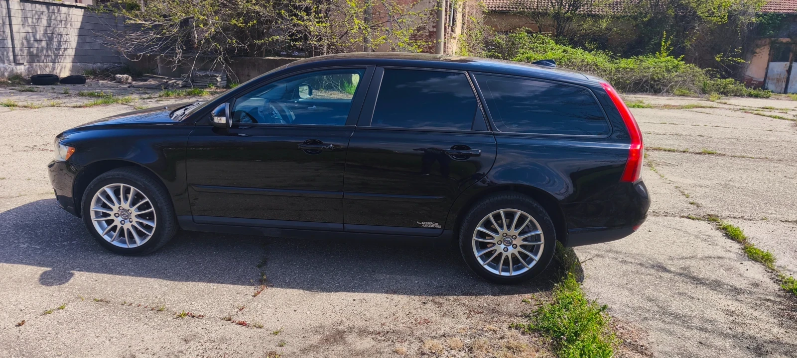 Volvo V50