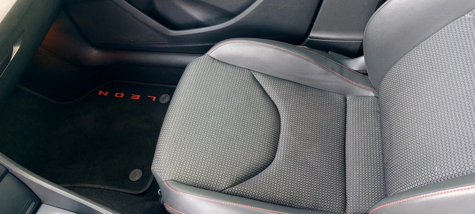 Seat Leon 2.0 d fr 184 кс, снимка 6 - Автомобили и джипове - 55532300