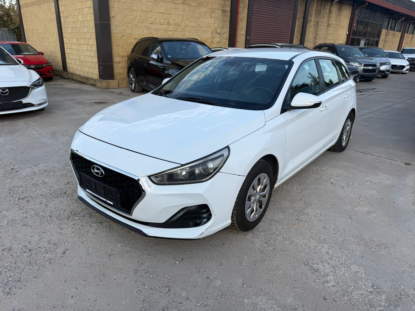Hyundai I30 1.4i ГАЗ 100кс