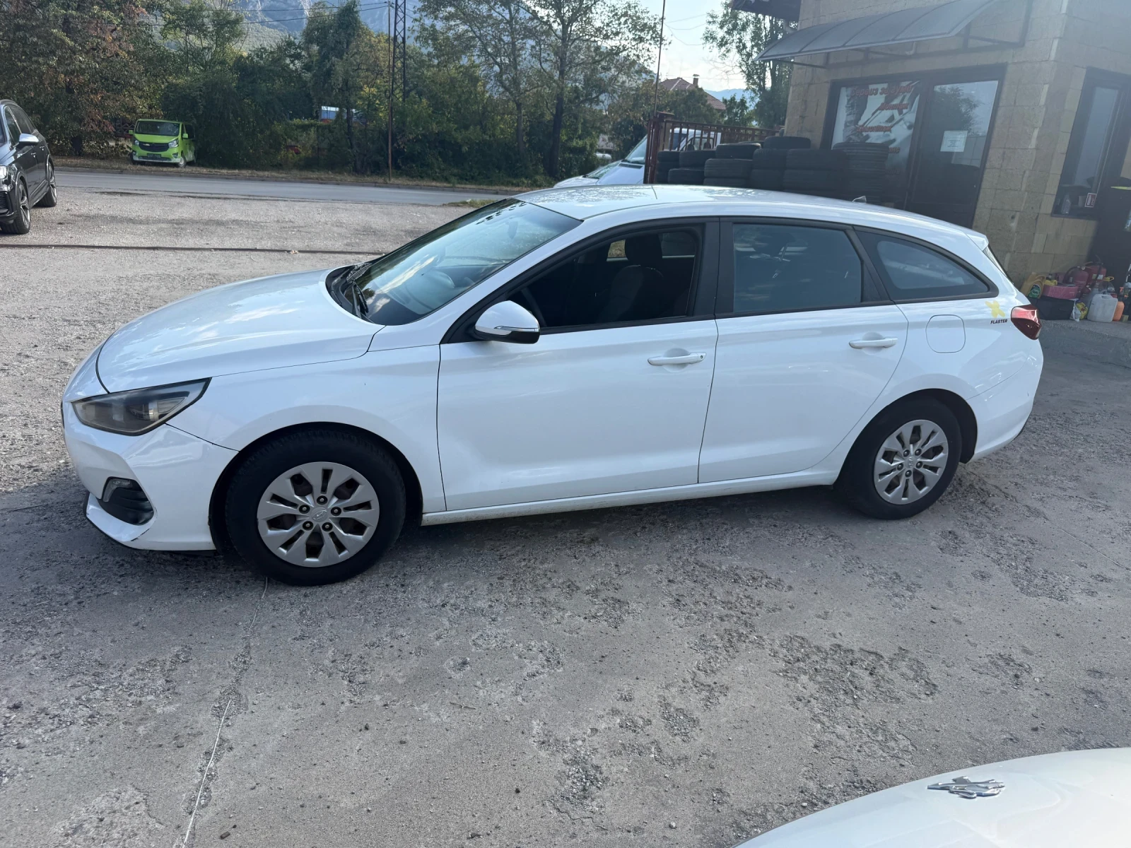 Hyundai I30 1.4i ��� 100�� | Mobile.bg � ����������� 4