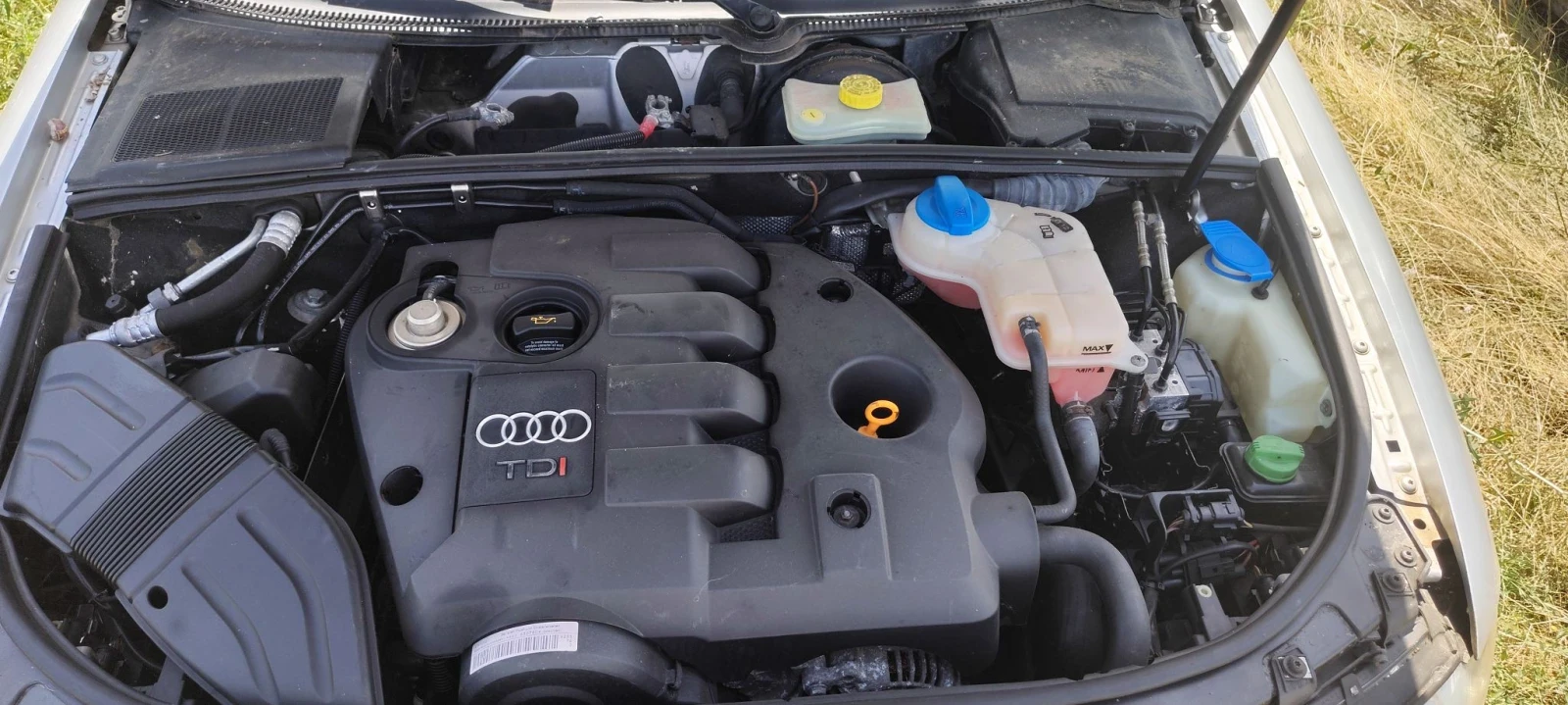 Audi A4 1.9TDI  6-скорости, снимка 9 - Автомобили и джипове - 55641355