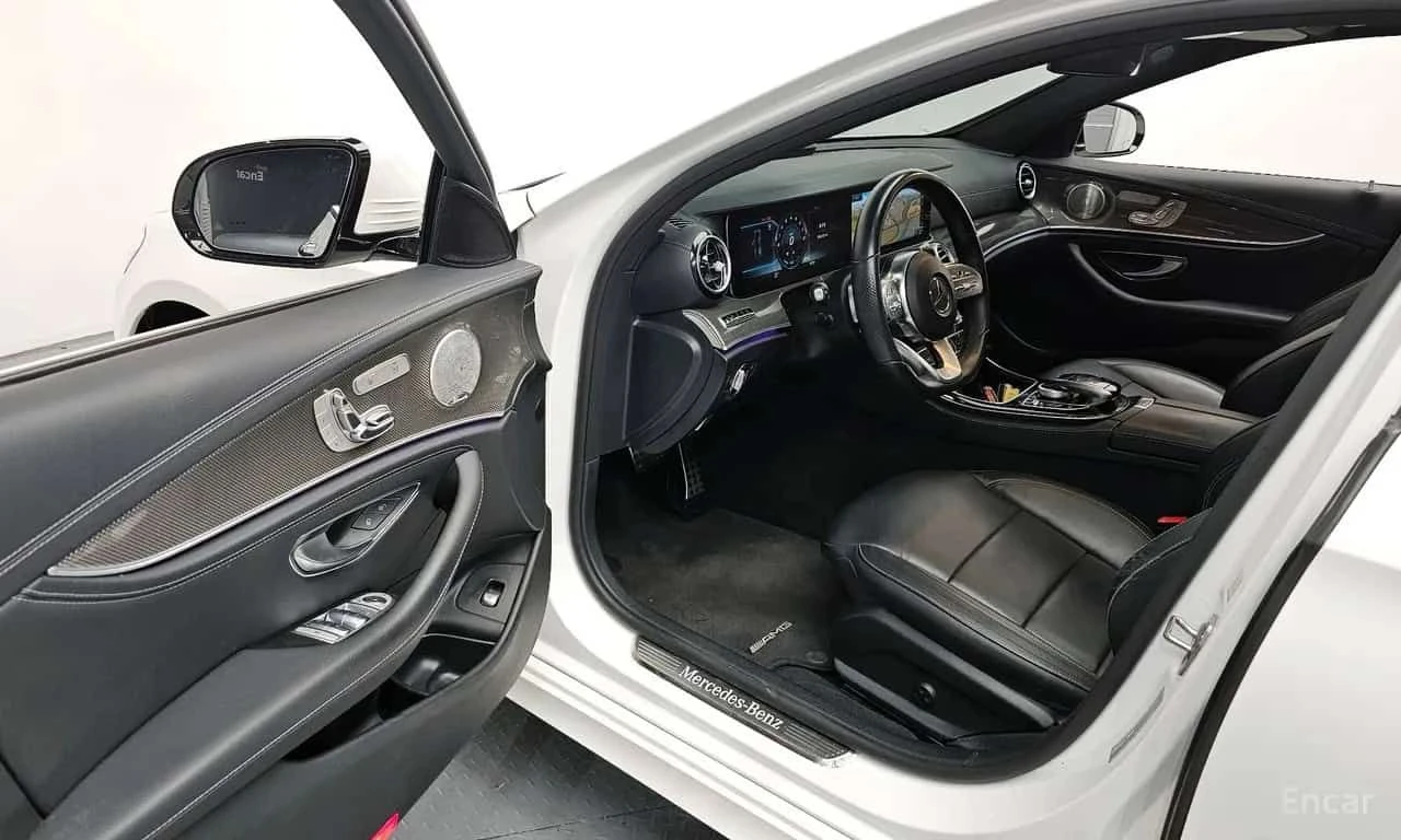 Mercedes-Benz E 350 * 4MATIC AMG Line * ОПЦИЯ ЗА ФИНАНСИРАНЕ, снимка 10 - Автомобили и джипове - 55647410