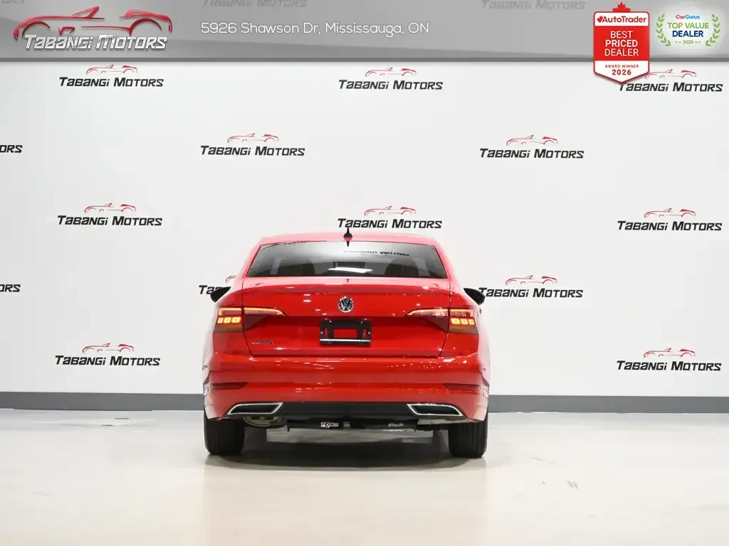 VW Jetta R-LINE* ПАНОРАМА* ЧИСТА ИСТОРИЯ* ПОДГРЕВ ОТЗАД, снимка 5 - Автомобили и джипове - 56119608