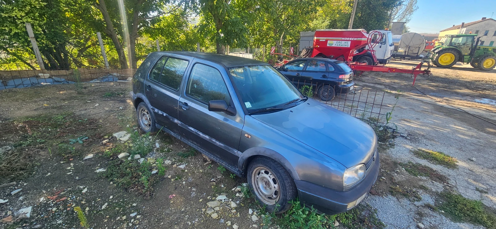 VW Golf 1.9, снимка 6 - Автомобили и джипове - 56371965
