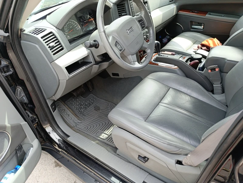 Jeep Grand cherokee 3.0CRD, снимка 9 - Автомобили и джипове - 50176403