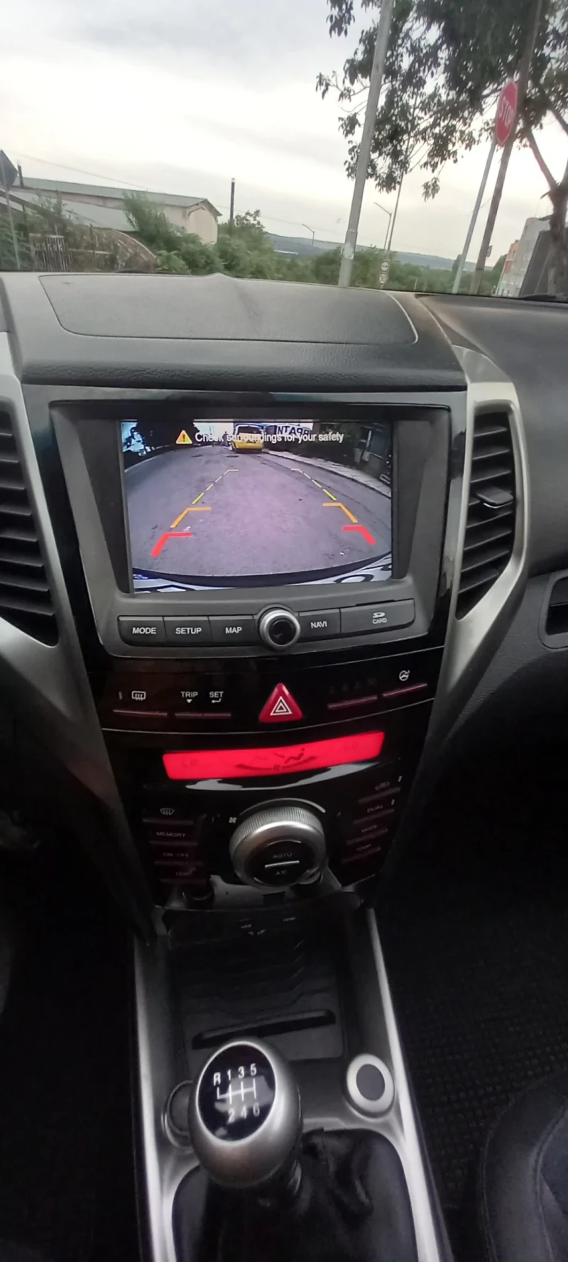 SsangYong Tivoli 1, 6 XDI, снимка 8 - Автомобили и джипове - 52820994