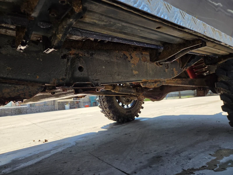 Toyota Land cruiser 2.4 TD, снимка 16 - Автомобили и джипове - 51672243