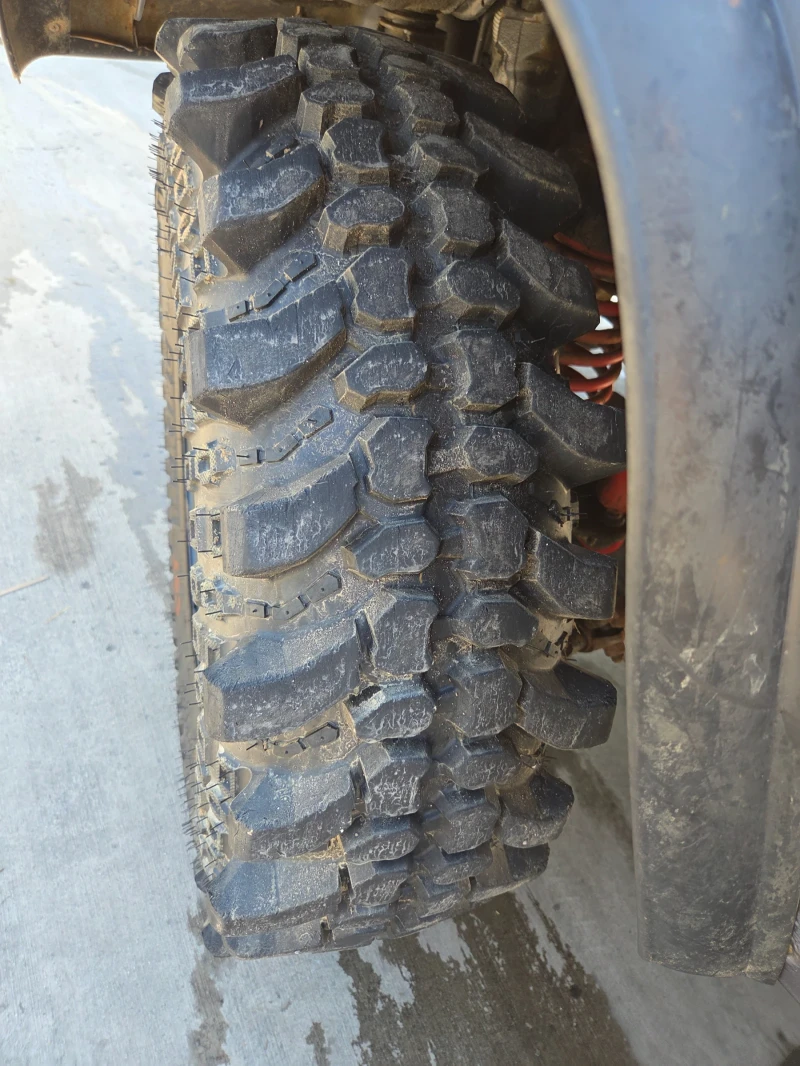 Toyota Land cruiser 2.4 TD, снимка 14 - Автомобили и джипове - 51672243