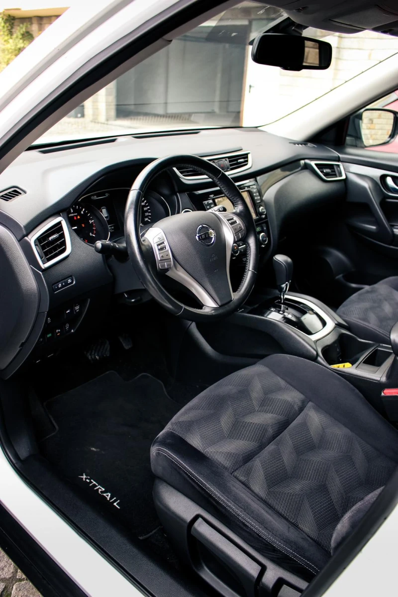 Nissan X-trail 1.6 dCi Automatik 108 000 км, Бяла перла, снимка 7 - Автомобили и джипове - 52328862