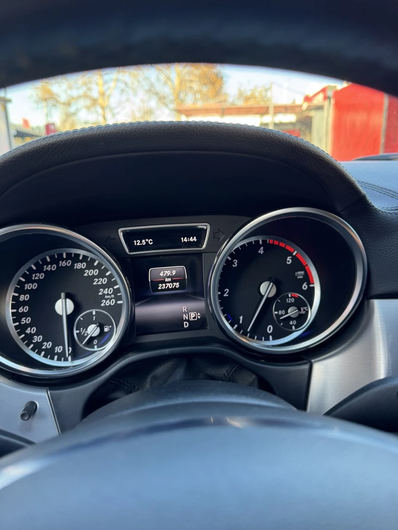 Mercedes-Benz ML 350, снимка 13 - Автомобили и джипове - 52543012