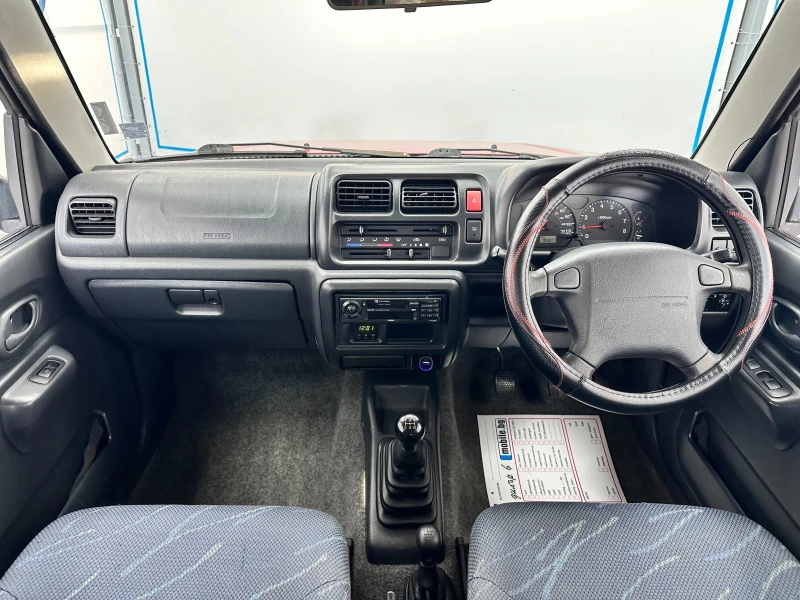 Suzuki Jimny, снимка 9 - Автомобили и джипове - 52772051