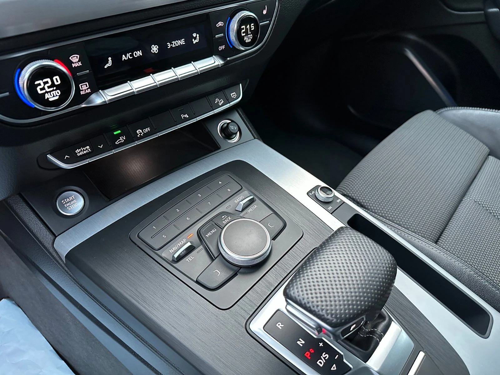 Audi Q5 50TFSI/252HP/QUATTRO/S-LINE/SPORTPACK/CAM/122e | Mobile.bg   12