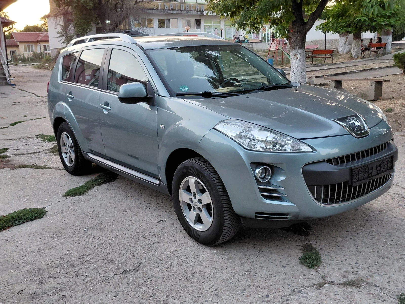 Peugeot 4007 2.4-170к.сБензин+ Газ - изображение 2