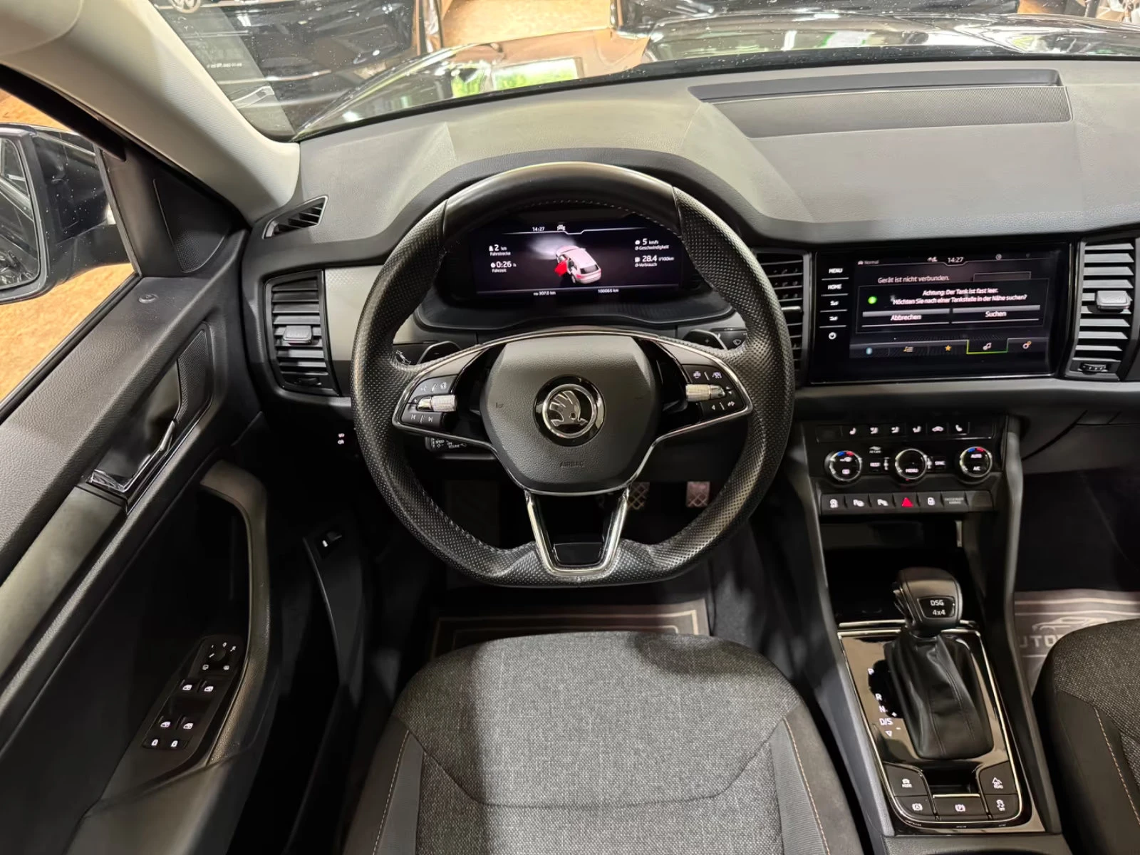 Skoda Kodiaq 2.0TDI/Clever/150HP/4X4/PANO/ACC/NAV/AMBI/CAM/720v - изображение 9