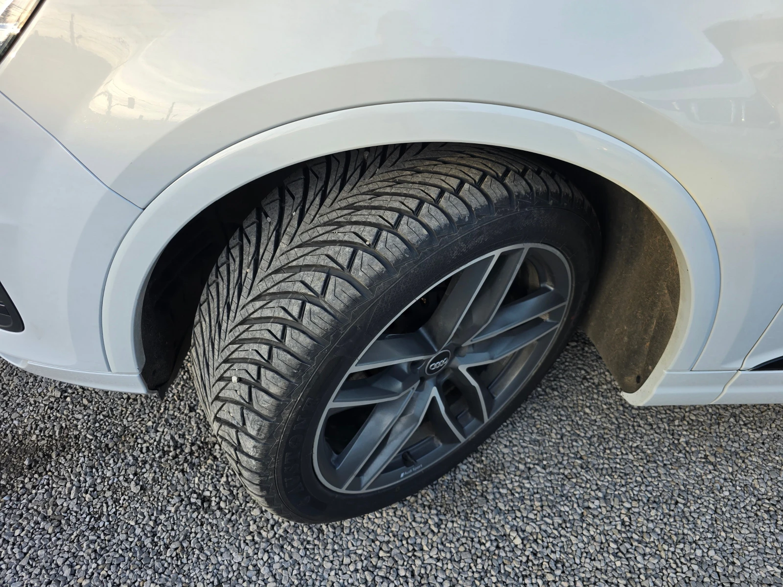 Audi Q7 3.0i/Авт./Лизинг, снимка 14 - Автомобили и джипове - 53776411