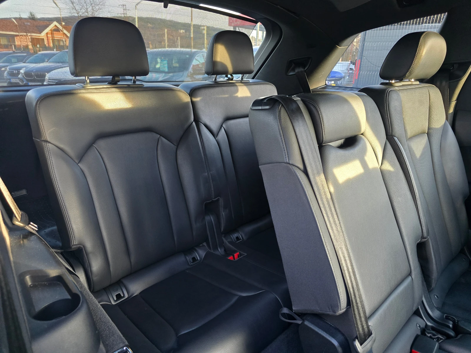 Audi Q7 3.0i/Авт./Лизинг, снимка 13 - Автомобили и джипове - 53776411