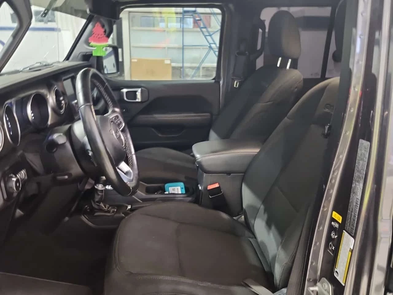 Jeep Wrangler * UNLIMITED SAHARA * CARFAX * БЕЗ ПЪРВОНАЧАЛНА ВНО, снимка 5 - Автомобили и джипове - 54024115