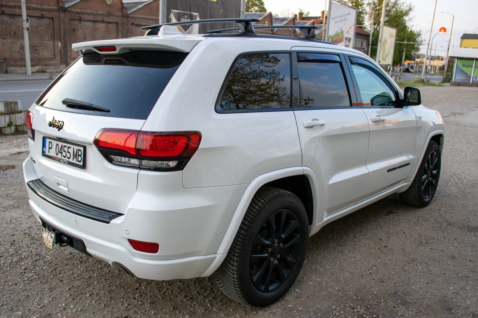Jeep Grand cherokee 3.6 v6 Altitude , снимка 9 - Автомобили и джипове - 54243778