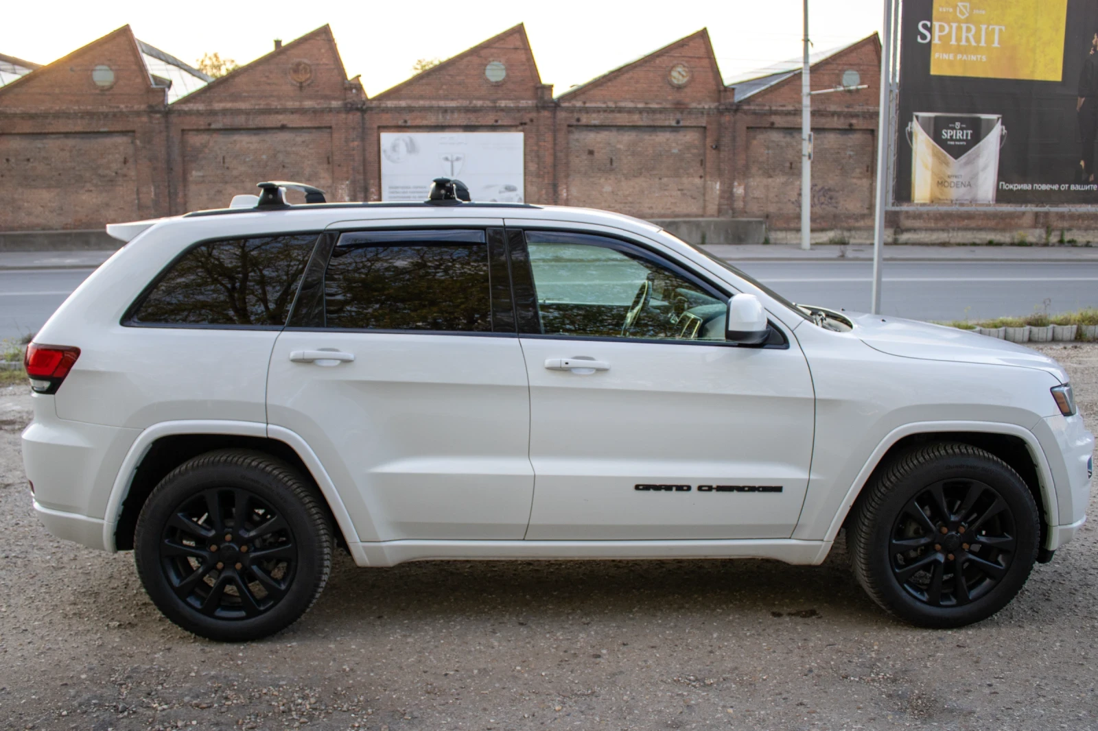 Jeep Grand cherokee 3.6 v6 Altitude , снимка 10 - Автомобили и джипове - 54243778