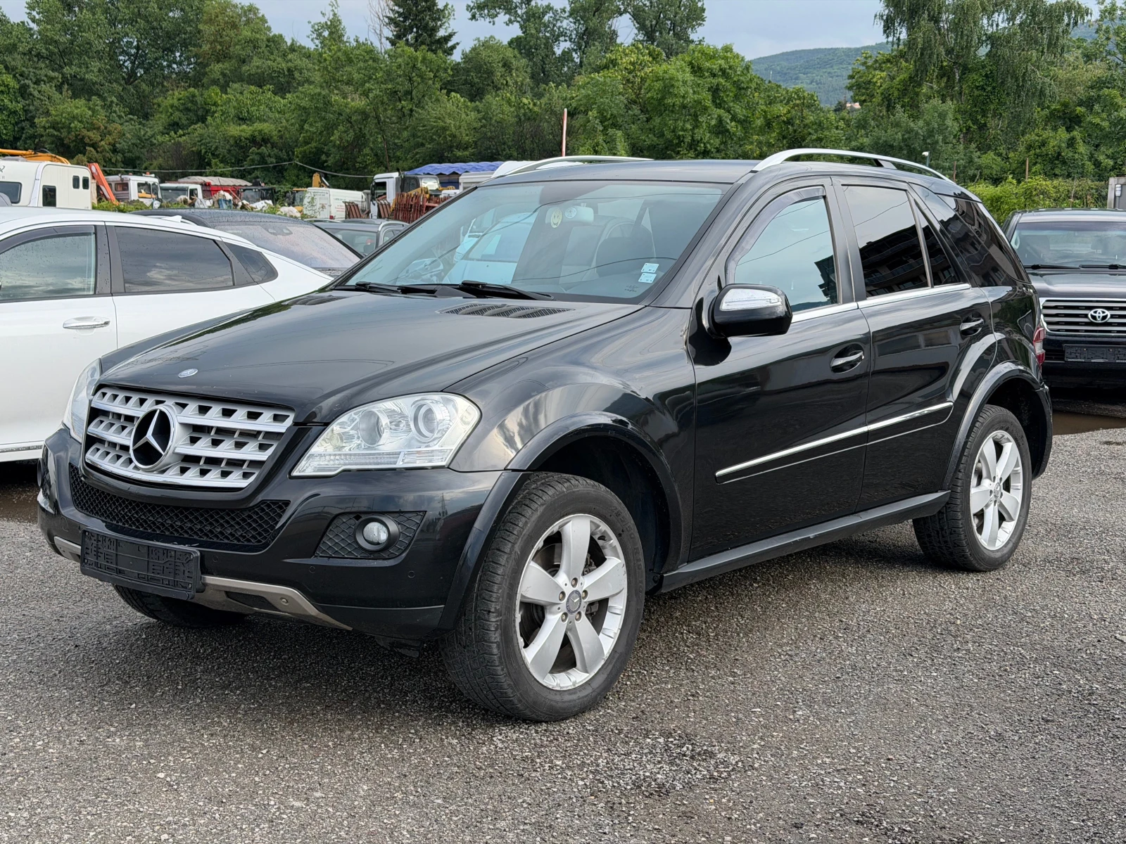 Mercedes-Benz ML 320 CDI-FACELIFT-СПОРТ-НАВИ-ПОДГРЕВ-ПРУЖИНИ* , снимка 2 - Автомобили и джипове - 54857105