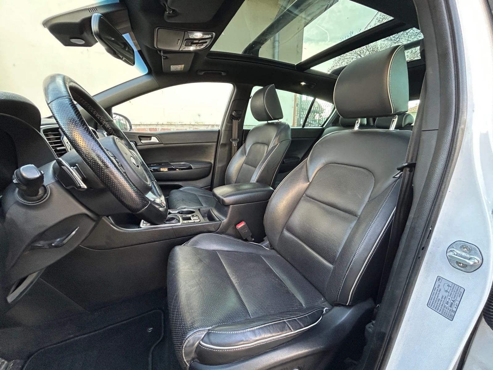 Kia Sportage 1.6T/4x4/GT-Line, снимка 9 - Автомобили и джипове - 55194350