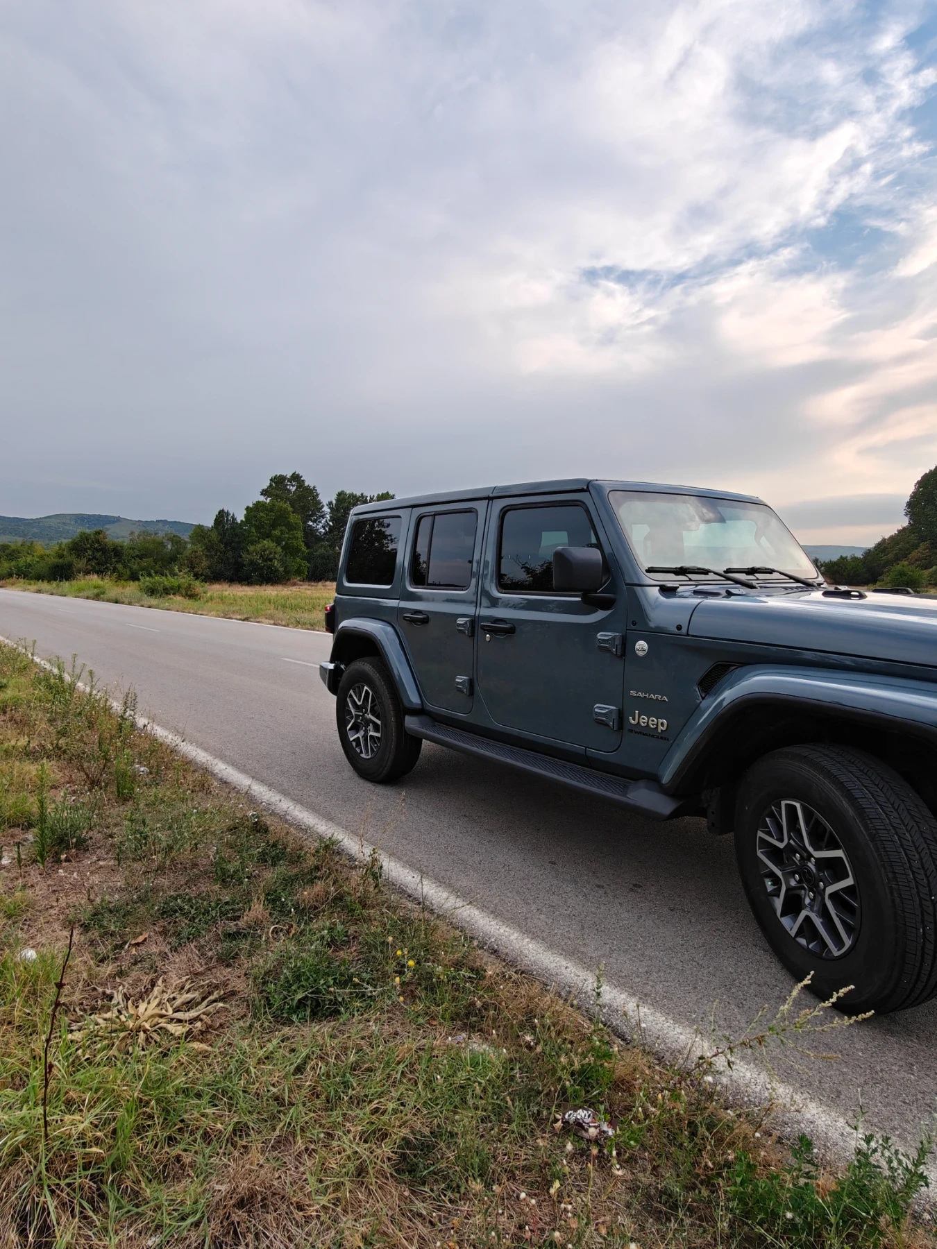 Jeep Wrangler 3.6 SAHARA 2800 КИЛОМЕТРА, снимка 3 - Автомобили и джипове - 55791742