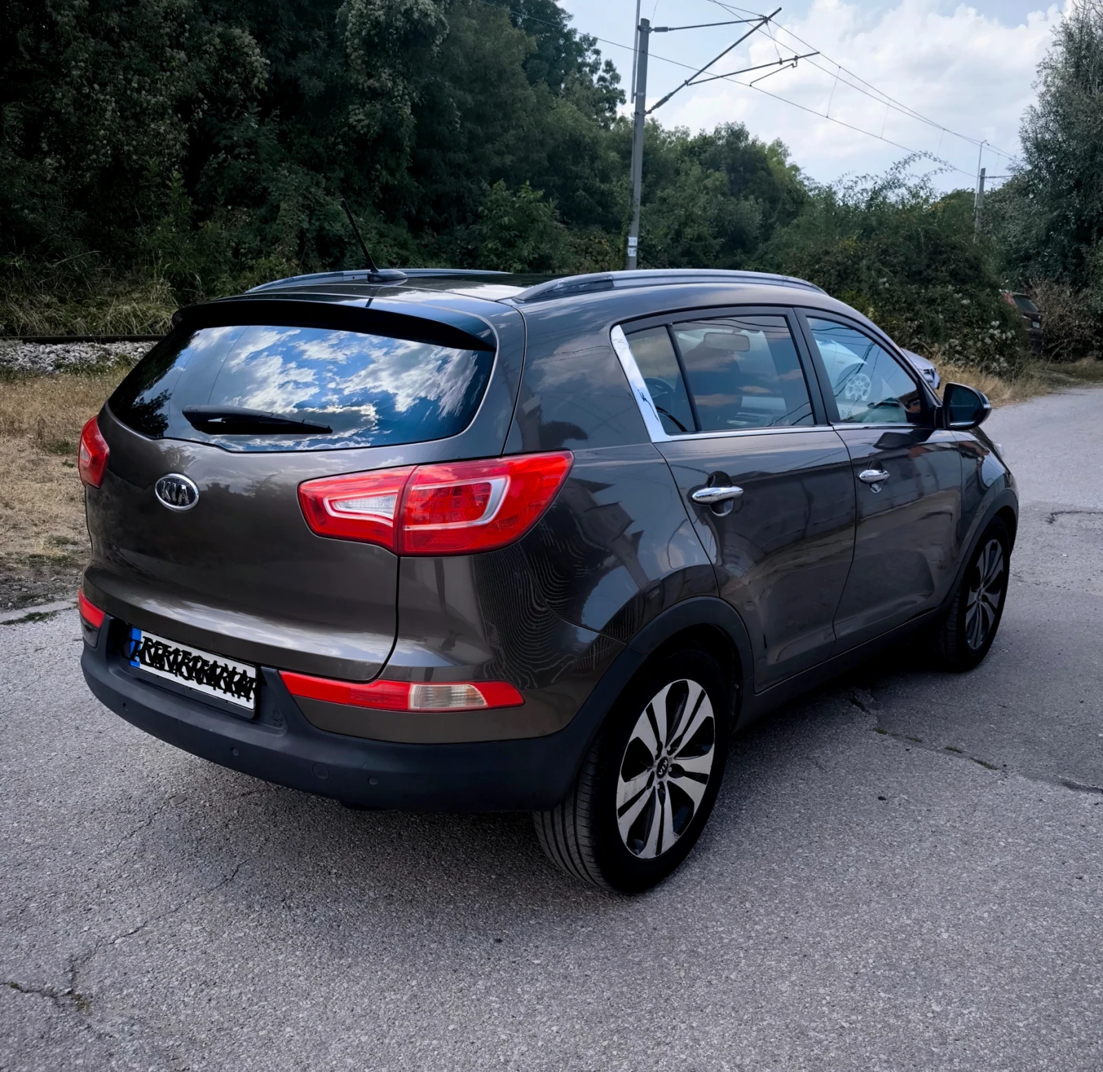 Kia Sportage 2.0 CRDI, снимка 9 - Автомобили и джипове - 56114942