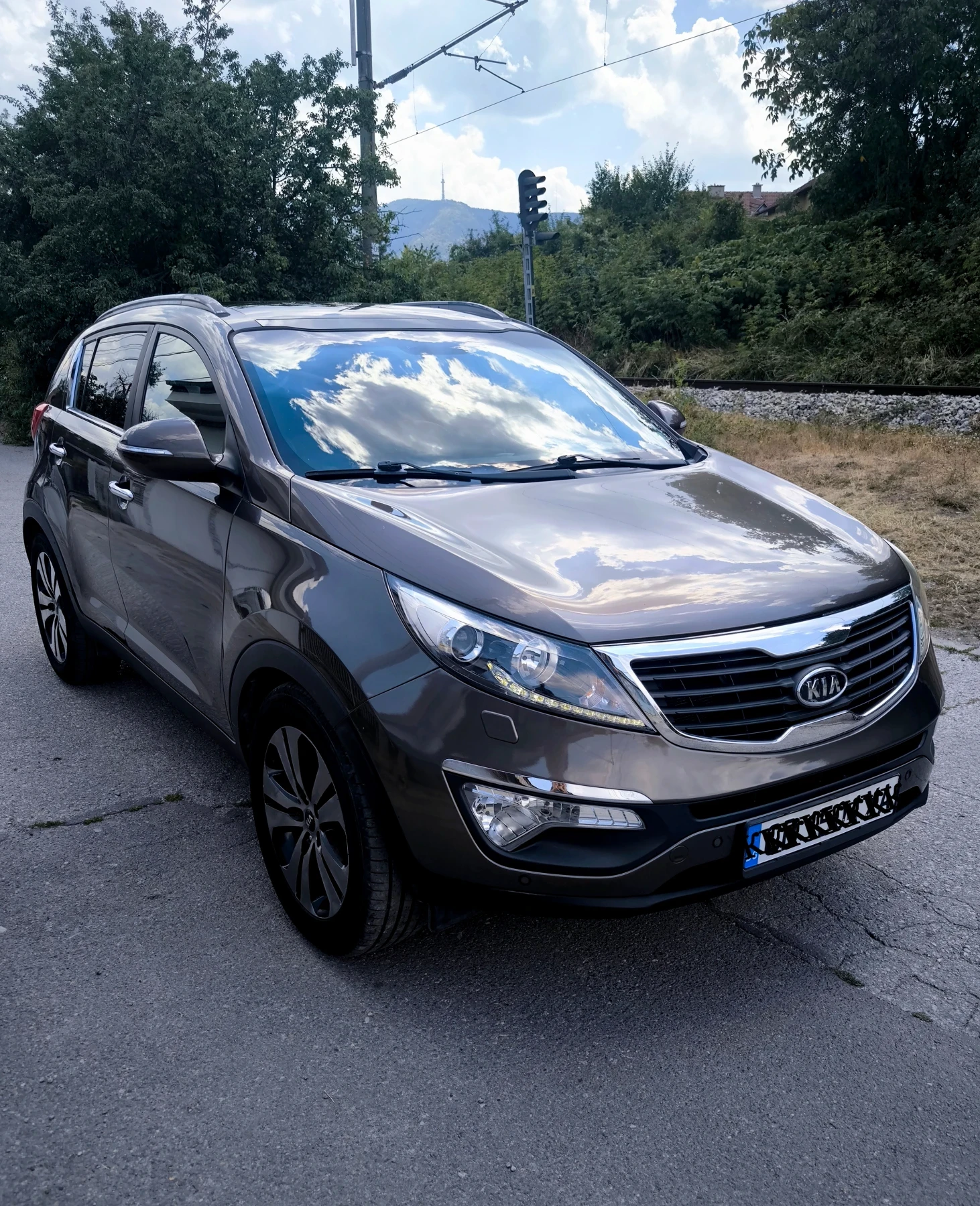 Kia Sportage 2.0 CRDI, снимка 3 - Автомобили и джипове - 56114942