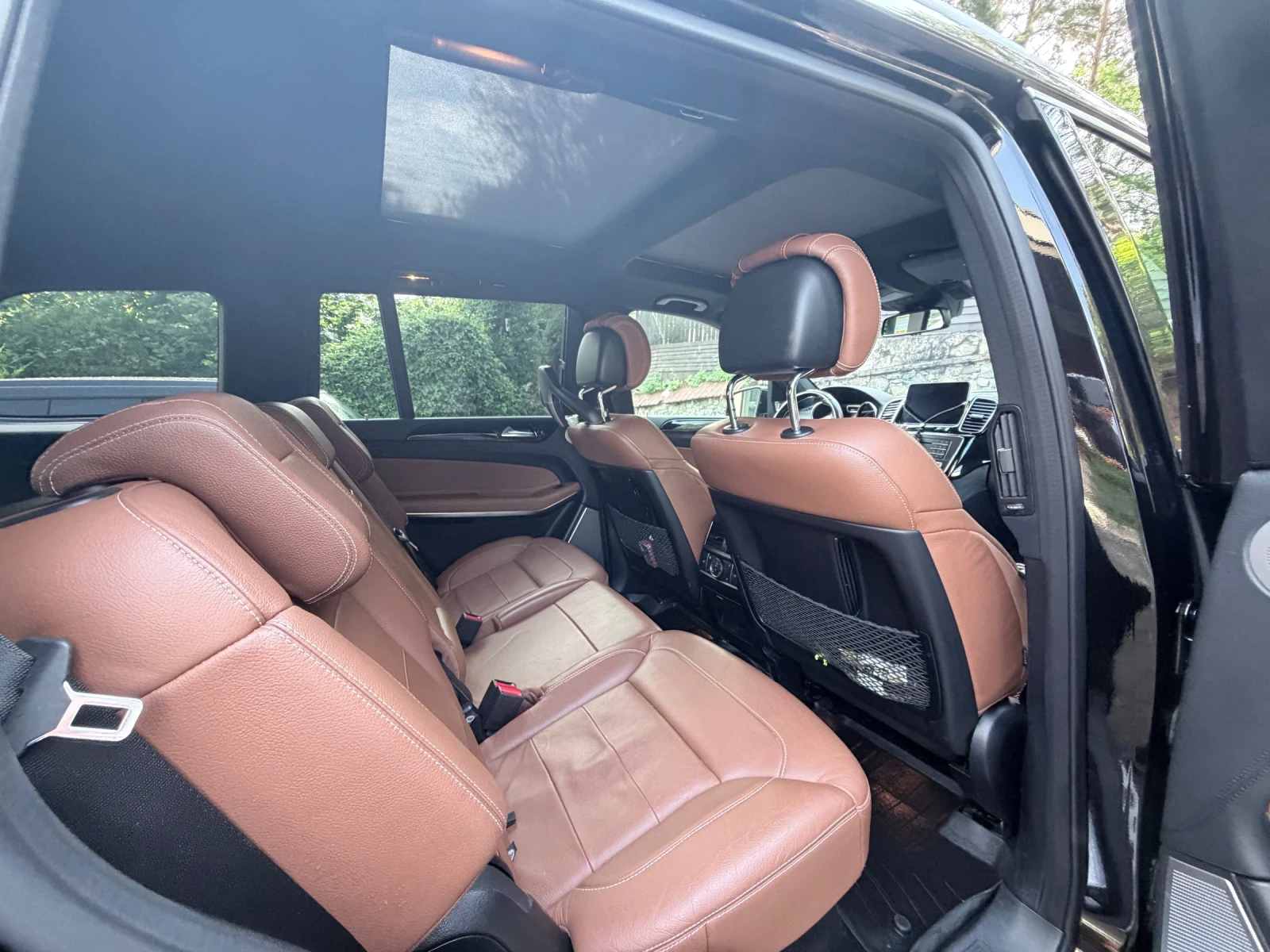 Mercedes-Benz GLS 500, снимка 9 - Автомобили и джипове - 56121013