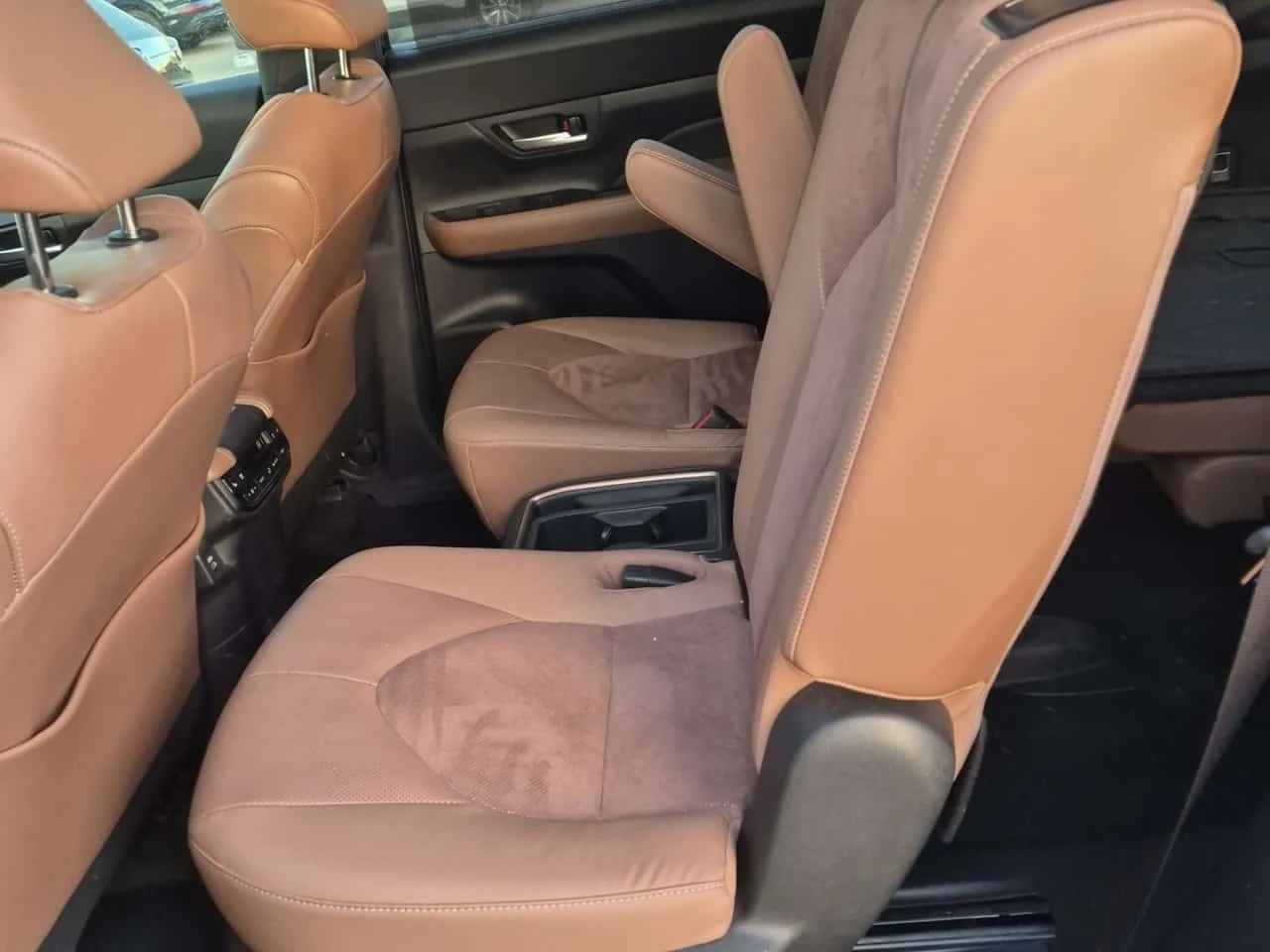 Toyota Highlander Hybrid Platinum * CARFAX * ��� ������������ ���� | Mobile.bg � ����������� 3