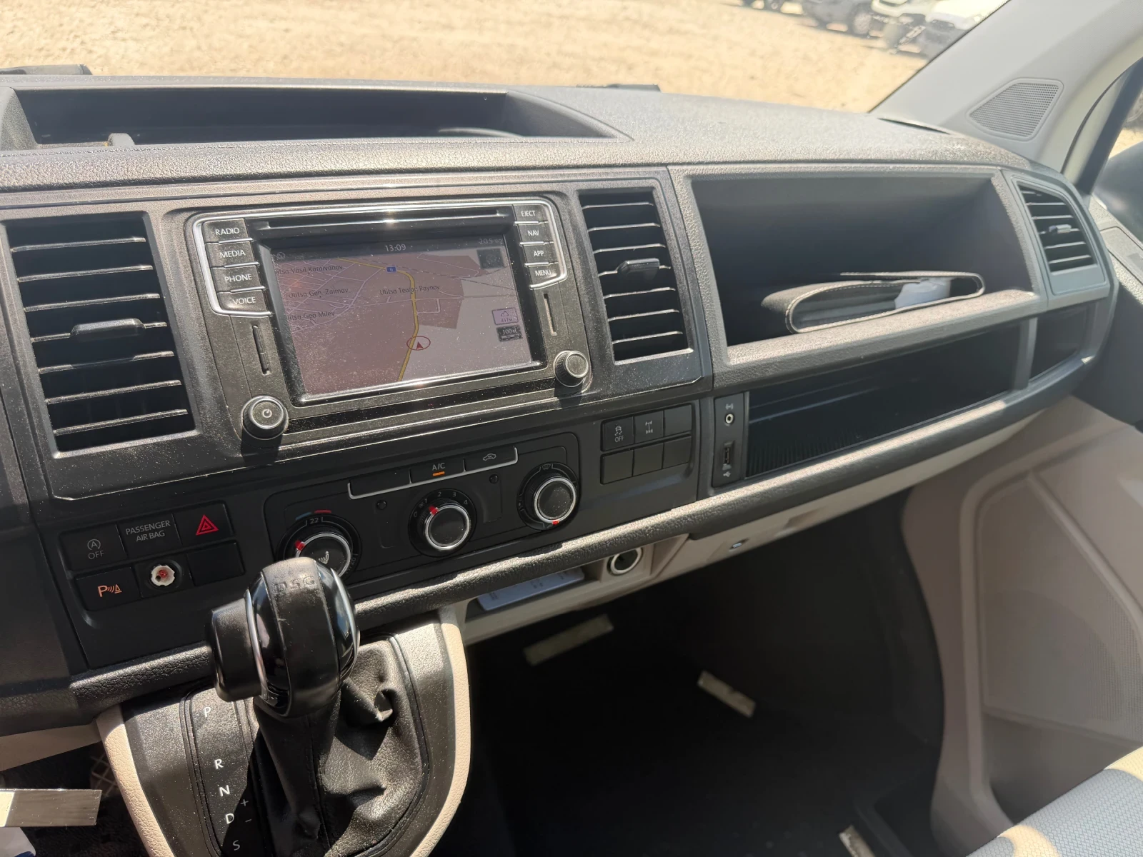VW Transporter T6!LONG!4MOTION!FULL!LED!AUTOMAT! , снимка 15 - Бусове и автобуси - 54929550