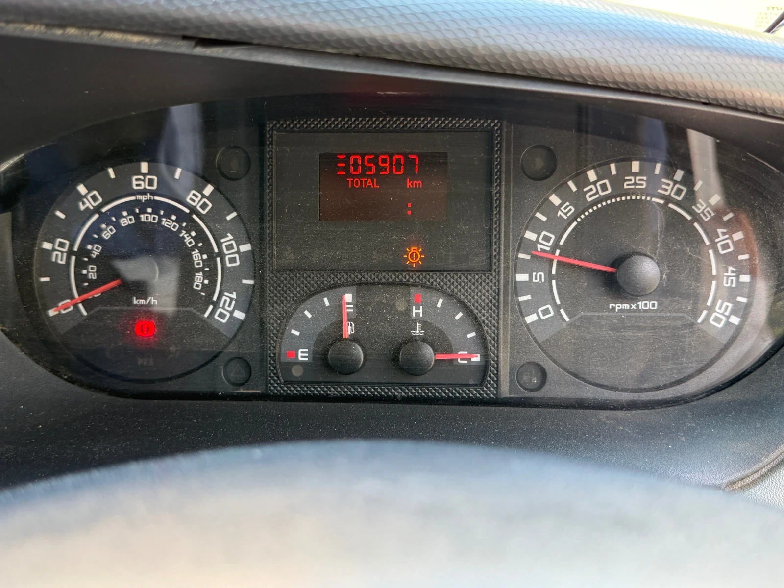 Iveco Daily 35s14, снимка 4 - Бусове и автобуси - 56311801
