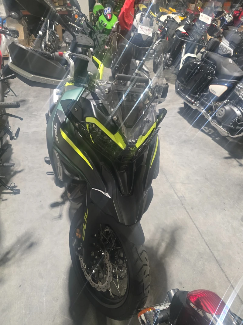 Benelli TRK 702X Модел 2024!!!, снимка 2 - Мотоциклети и мототехника - 52543907