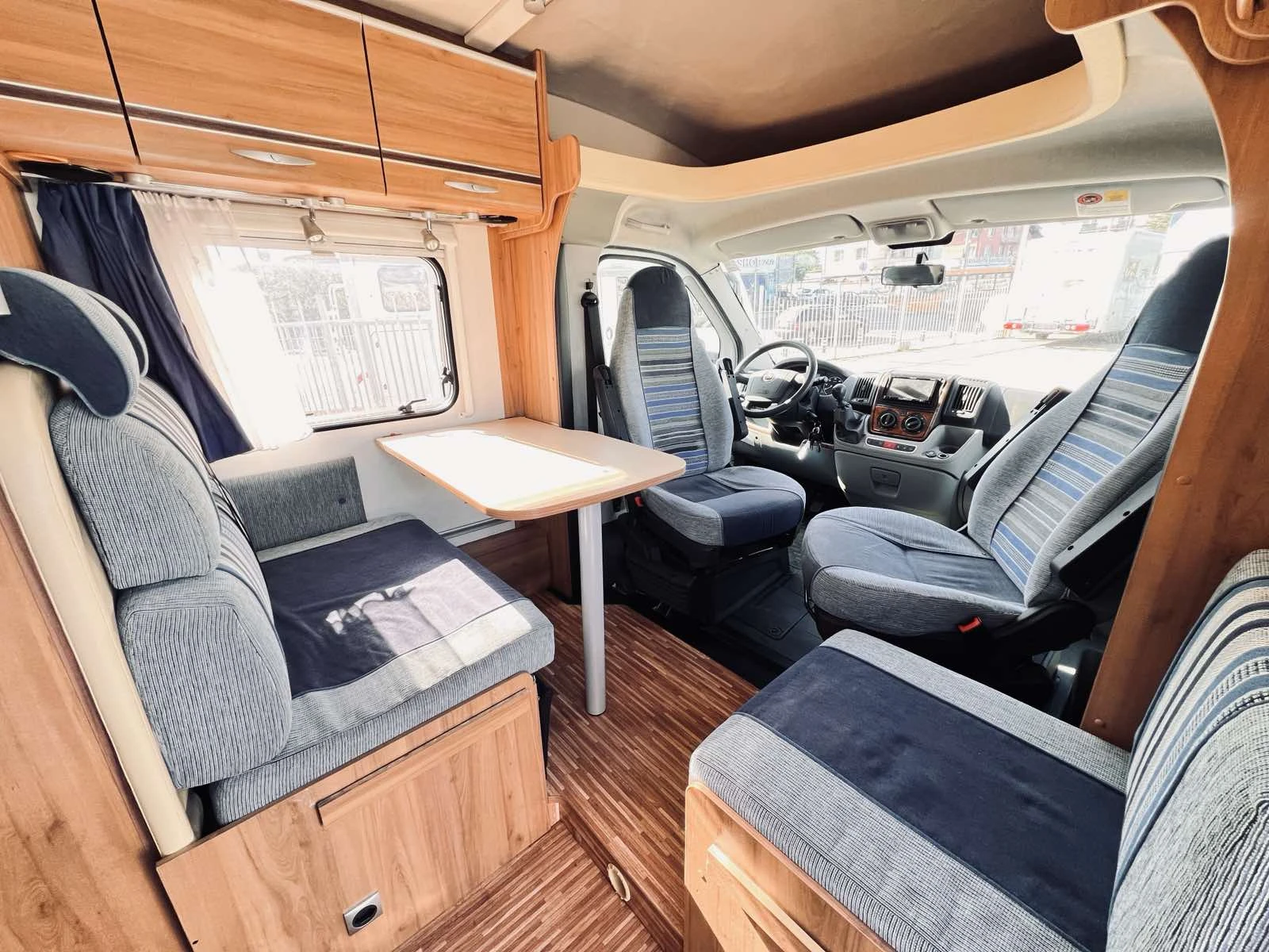 Кемпер Burstner Travel Van  - изображение 7