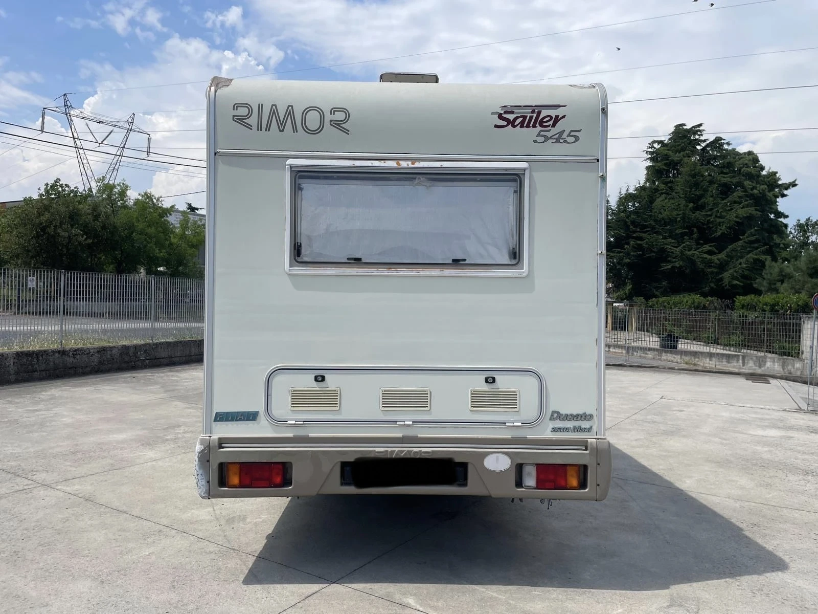Кемпер Rimor Sailer 545, снимка 3 - Каравани и кемпери - 55241802