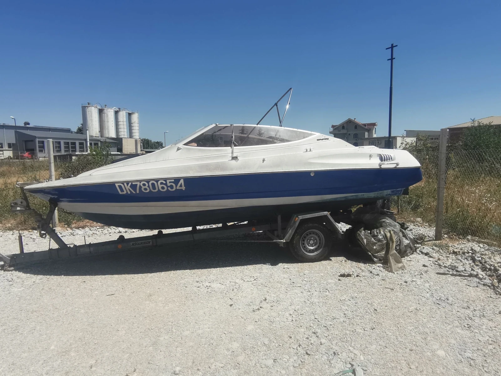 Лодка Bayliner Капри - изображение 5