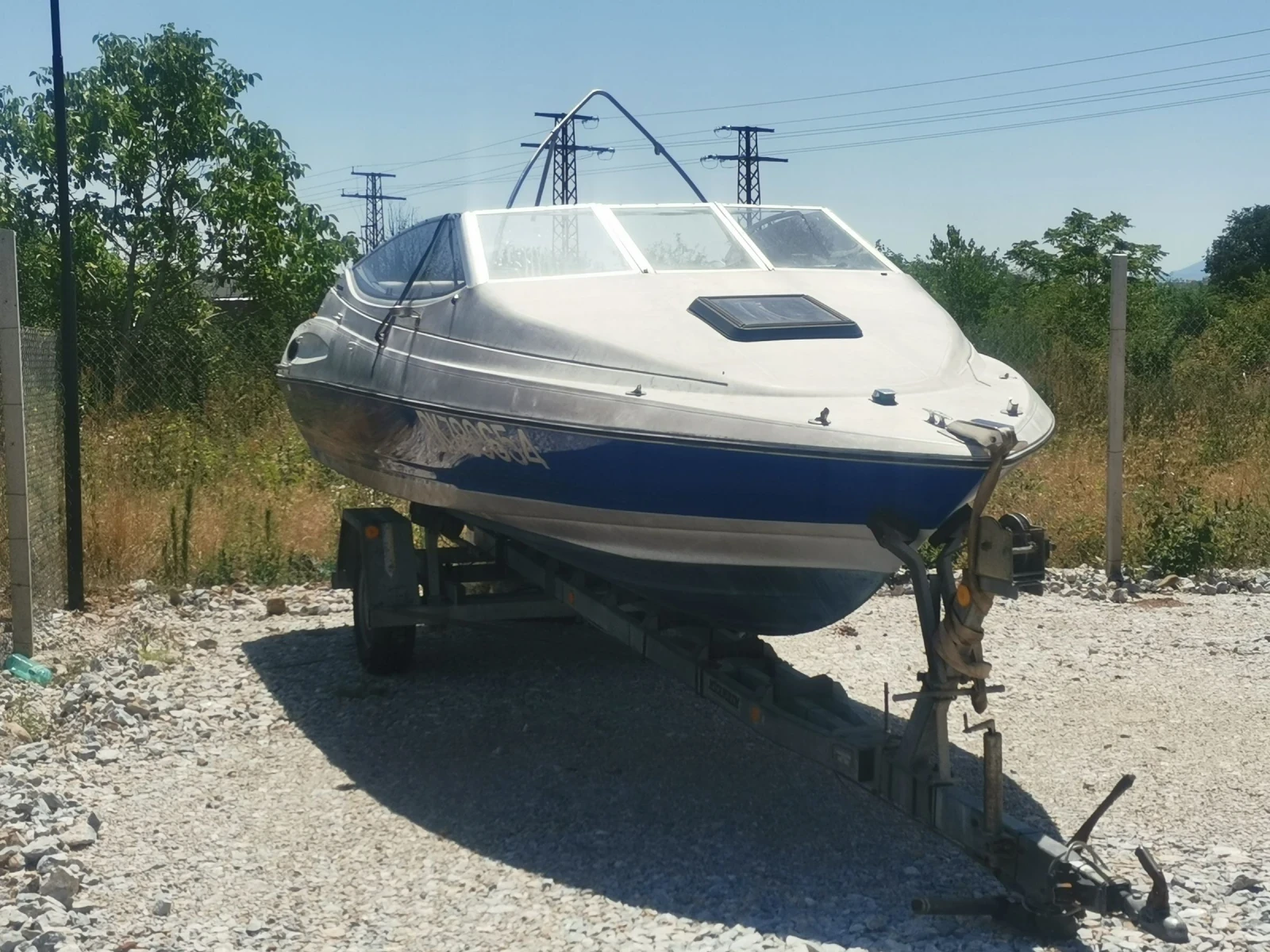 Лодка Bayliner Капри - изображение 6
