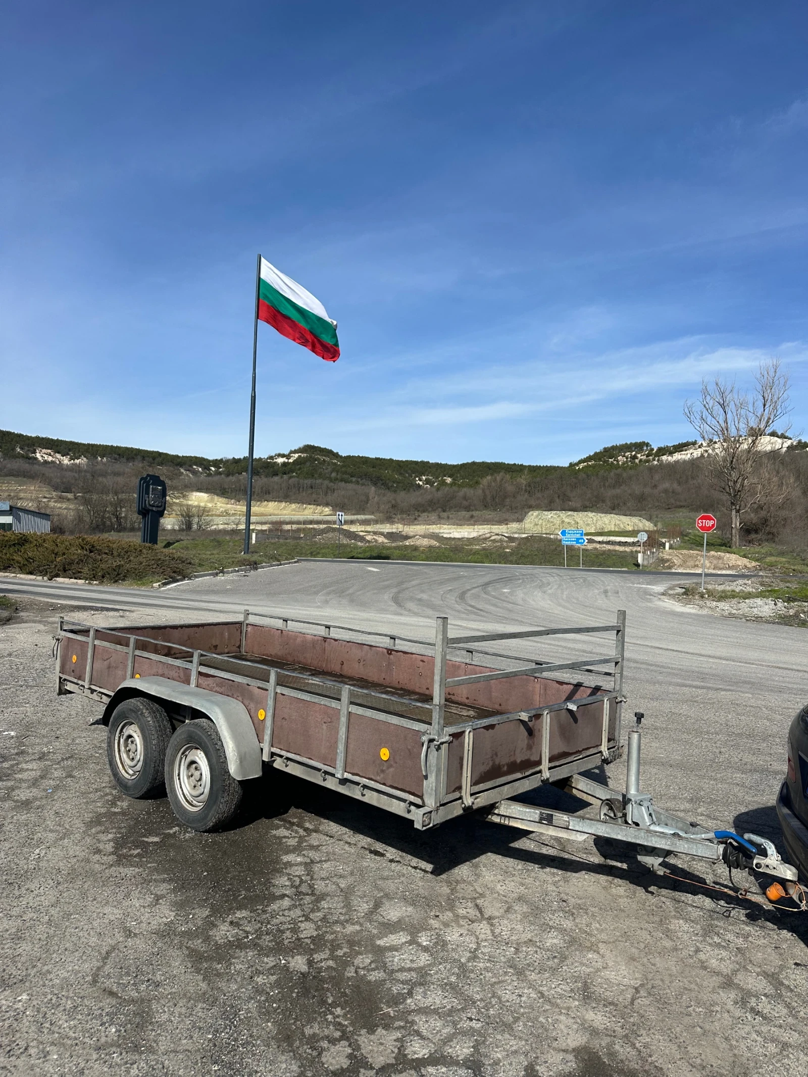 За автомобил Други HAPERT 2700кг