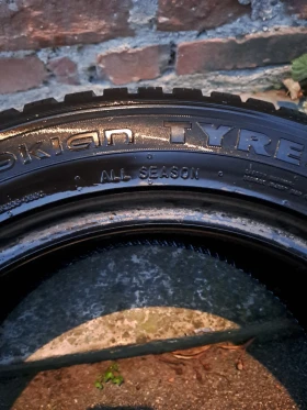 Гуми Всесезонни 205/55R16, снимка 2 - Гуми и джанти - 52382675