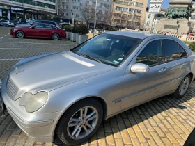 Mercedes-Benz C 220, снимка 2