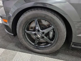 Ford Mustang GT PREMIUM| HEAVILY MODIFIED FOR RACING| CARFAX, снимка 9