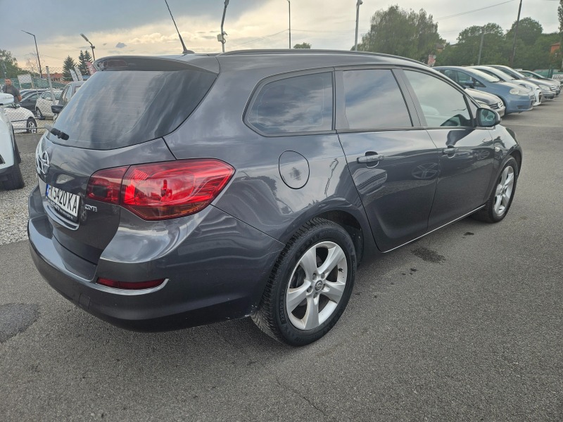 Opel Astra 1, 7CDTI, снимка 3 - Автомобили и джипове - 46373699