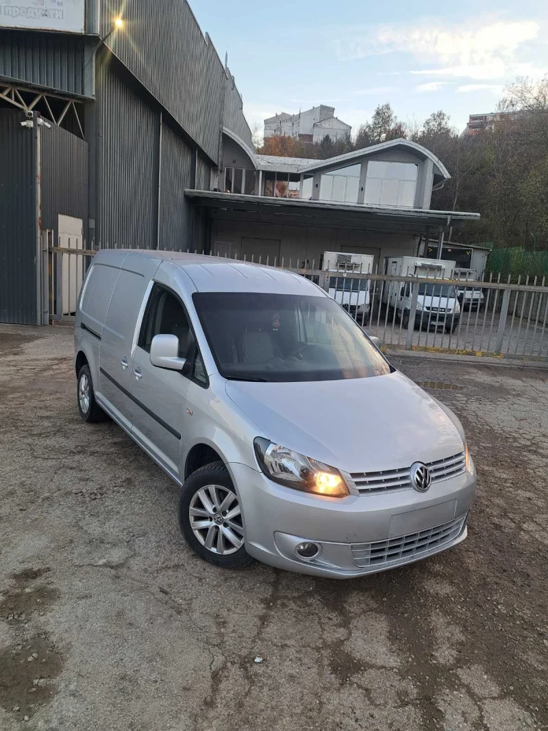 VW Caddy MAXI, снимка 3 - Автомобили и джипове - 48075906