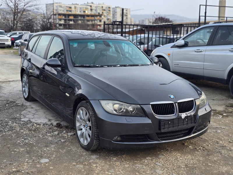 BMW 320 i, снимка 3 - Автомобили и джипове - 48810174