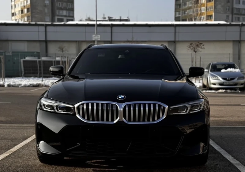 BMW 330 330xDrive touring M-sport Panorama, снимка 4 - Автомобили и джипове - 48813627