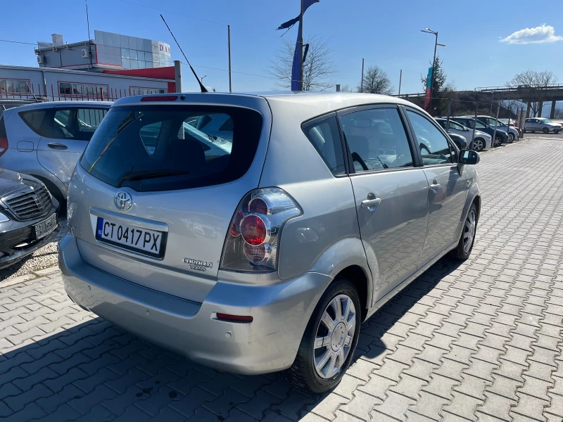 Toyota Corolla verso LPG* Автоматик* 7места* Клима* Нави* Топ* , снимка 8 - Автомобили и джипове - 49134551