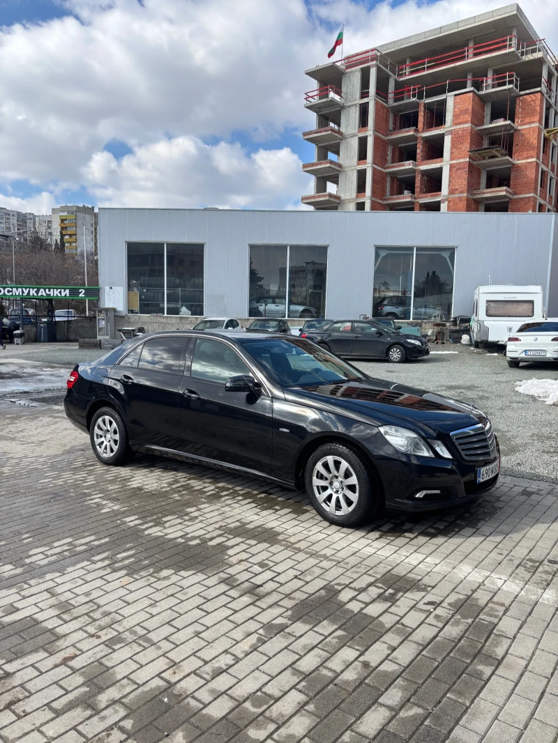 Mercedes-Benz E 200, снимка 1 - Автомобили и джипове - 49292891