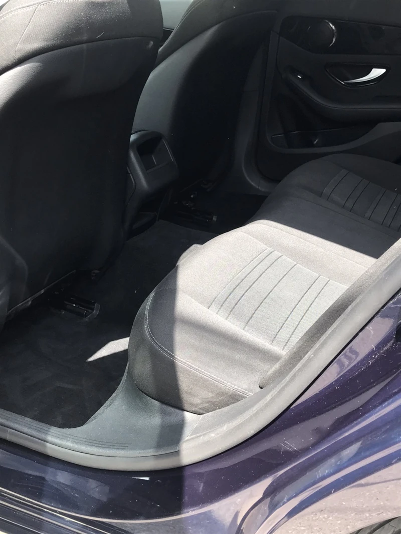 Mercedes-Benz C 200, снимка 14 - Автомобили и джипове - 52402175