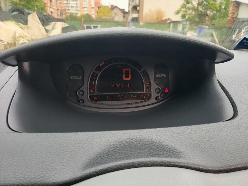 Renault Modus 1.5dci euro 4, снимка 12 - Автомобили и джипове - 52095201