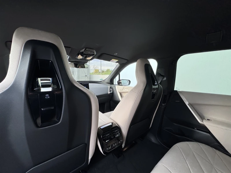 BMW iX xDrive40, снимка 11 - Автомобили и джипове - 52213439